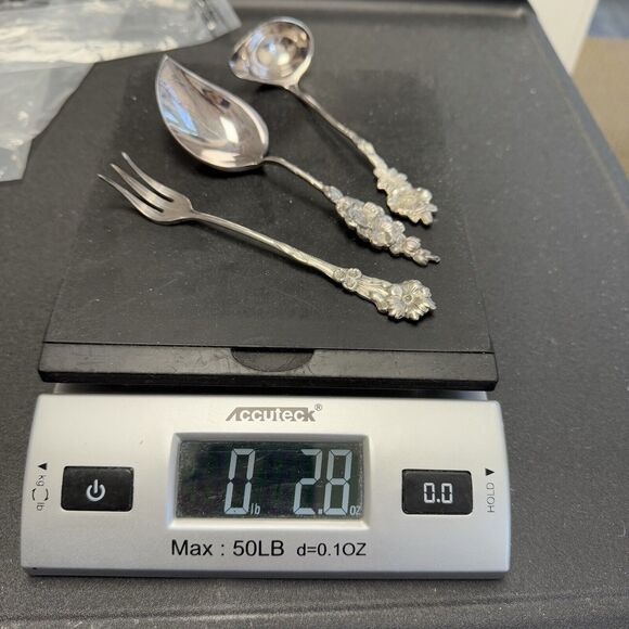 Reed and Barton Set of 3 Silver Plate Mini Hostess Serving Flatware Set Floral - Picture 10 of 10